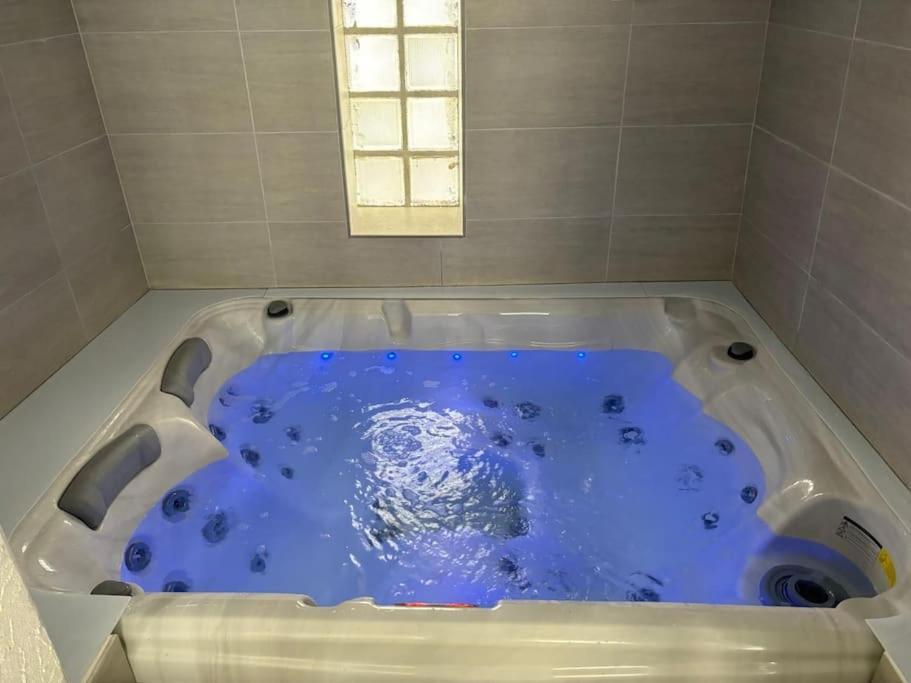 Maison Hyper Centre Jacuzzi Amboise Exterior foto