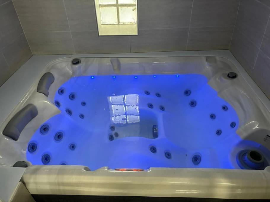 Maison Hyper Centre Jacuzzi Amboise Exterior foto